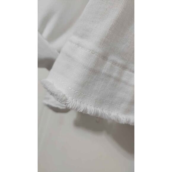 Women's Vera Wang XXL Fringed White Jean Jacket. NWT. - Picture 4 of 4